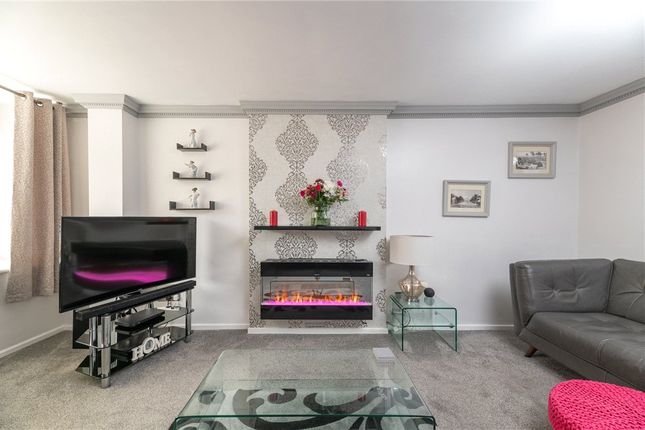 37, Buckthorne Drive, Wakefield photo 4