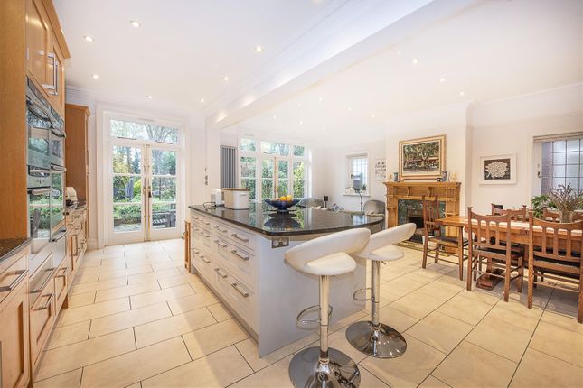 Birchdale, 19, Portsmouth Road, Thames Ditton photo 3
