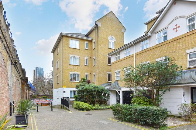 Thumbnail Flat for sale in Island Row, Limehouse