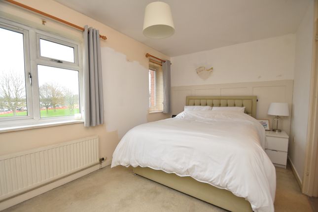 53, Lady Way, St. Neots photo 4