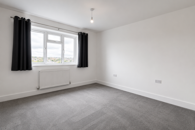 Flat 5, Chatham photo 5