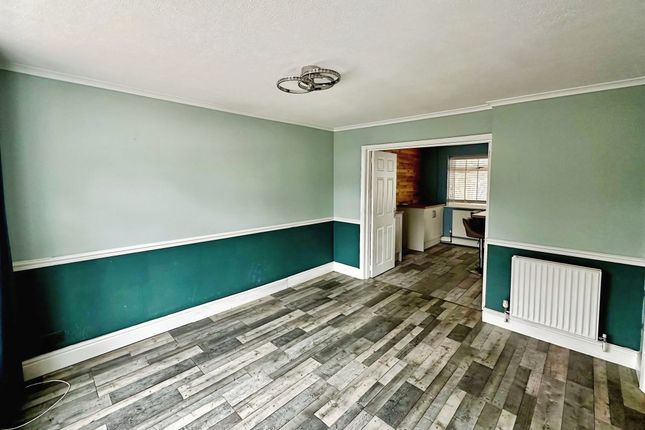 31, Steinbeck Road, Nottingham photo 2
