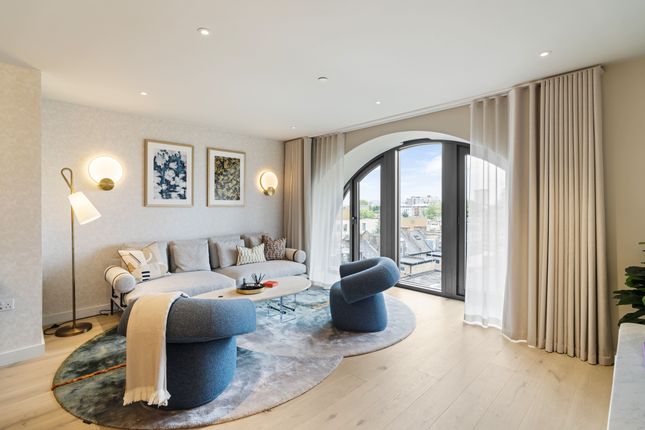 3-bed flat on 1, Waverly Square, Chelsea, £2,495,000