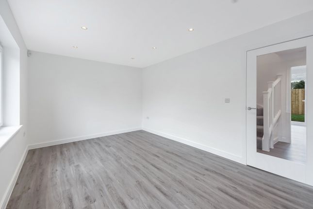 38, Floorsburn Crescent, Renfrewshire photo 2