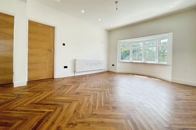 46, Lister Lane, Bradford photo 5