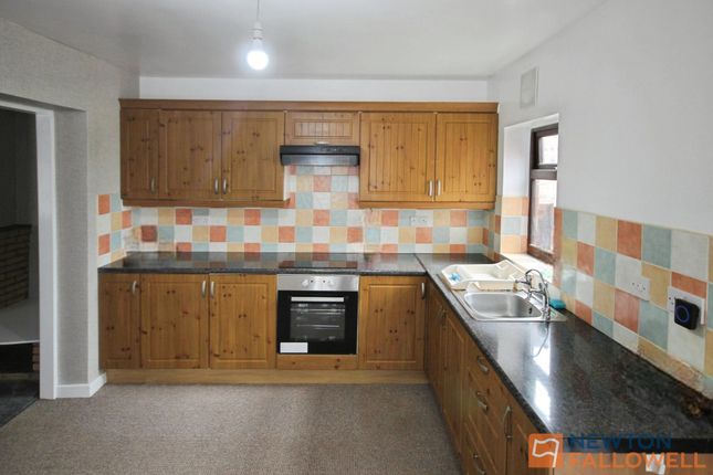 123 Broad Lane, Wolverhampton photo 5