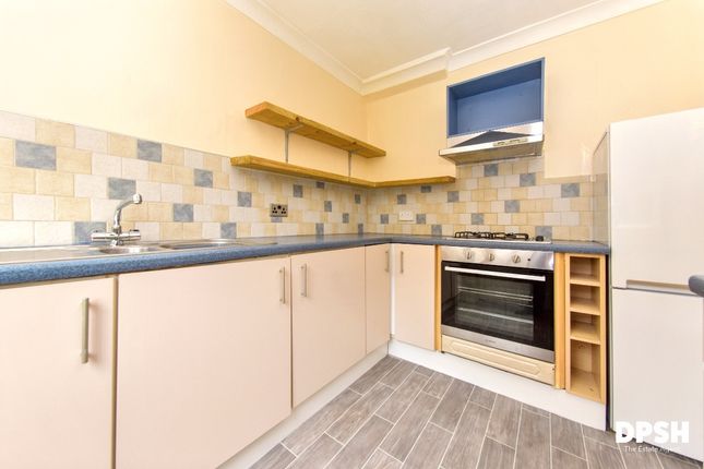 26 Wolley Drive, Leeds photo 2