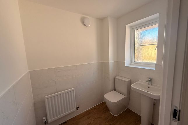 2, Celandine Gardens, CORBY photo 2