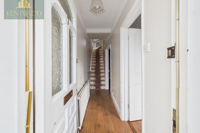 7, Elmhurst Road, Slough photo 2