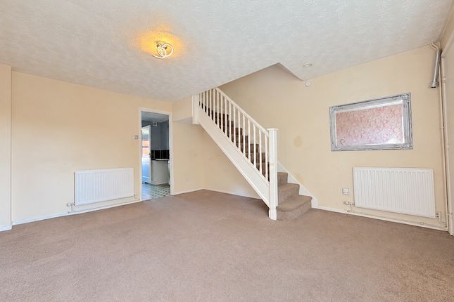 8, Ashdale Close, Cannock photo 3