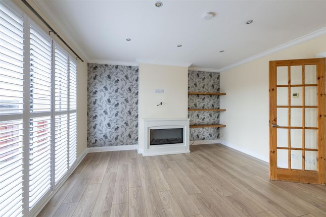 12, Daleally Crescent, Errol photo 3