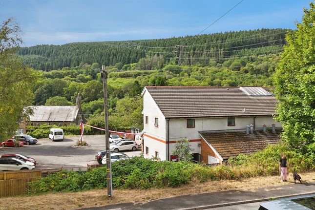 4, Hafod Lane, Pontypridd photo 2