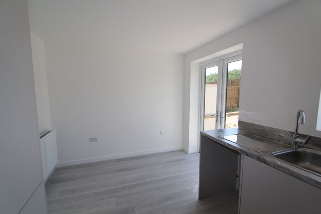 112 Hawes Way, Rotherham photo 5