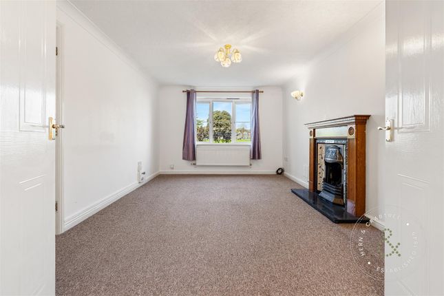 7, Treseder Way, Cardiff photo 4