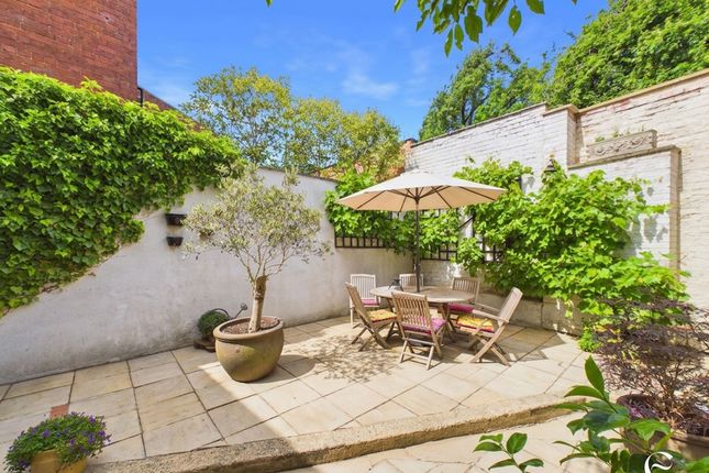 4 Tinwell Road, Stamford photo 2