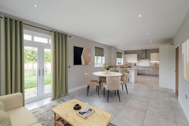 Thumbnail Detached house for sale in Manor Fields, Southborough, Tunbridge Wells