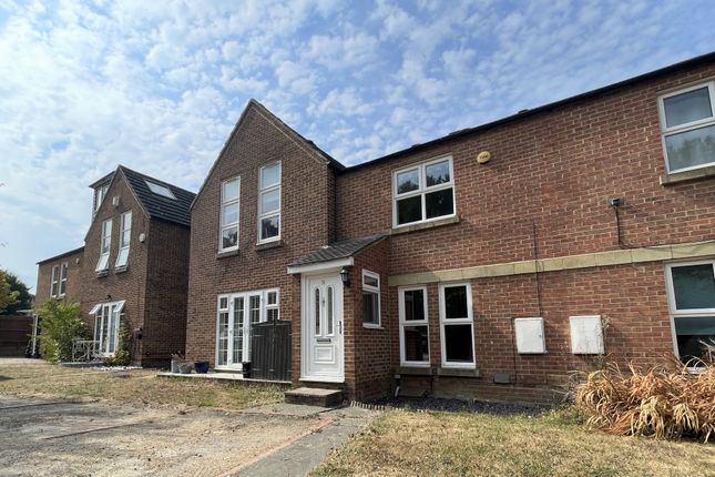 Terraced house to rent in Wards Stone Park, Bracknell, Berkshire