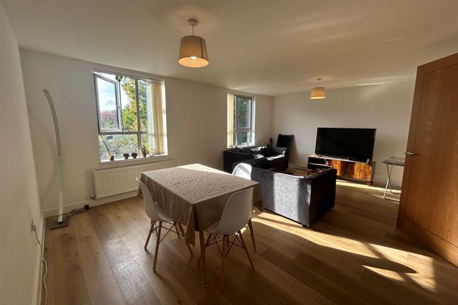 Flat F, Bristol photo 2