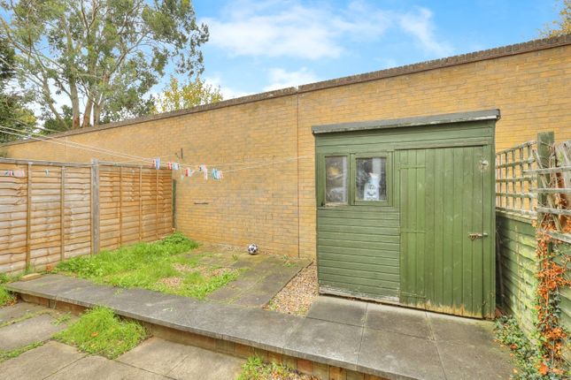 9, Chepstow Close, Northamptonshire photo 4