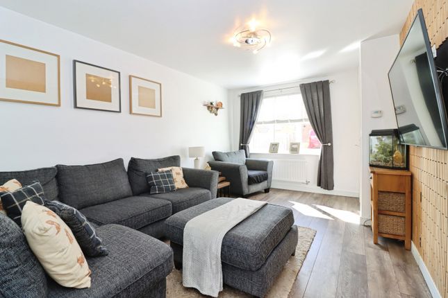 48, Primrose Way, Langwith, Mansfield photo 3
