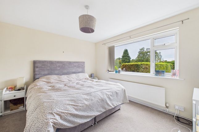 22, Chalfont Avenue, Buckinghamshire photo 3