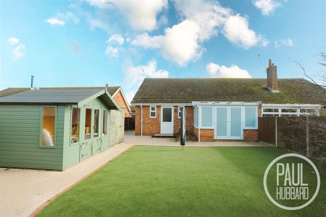 28, Kingston Close, Lowestoft photo 2