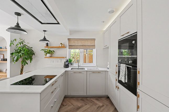 10, Montague Mews, Berkhamsted photo 4