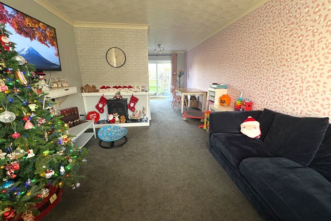139, Blackwatch Road, Coventry photo 3