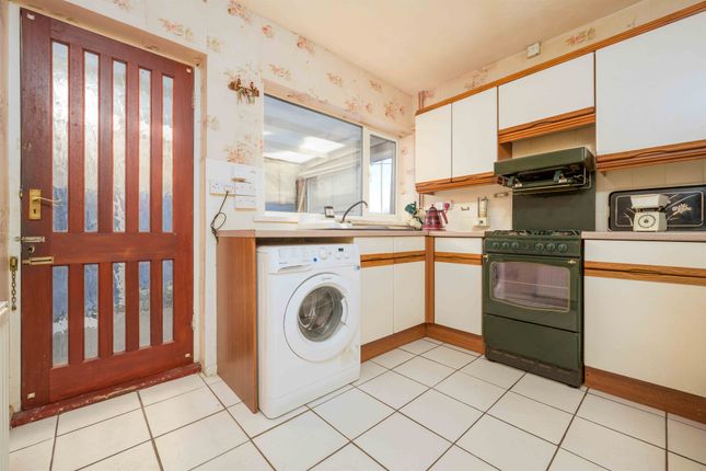27, The Ridings, Kettering photo 3