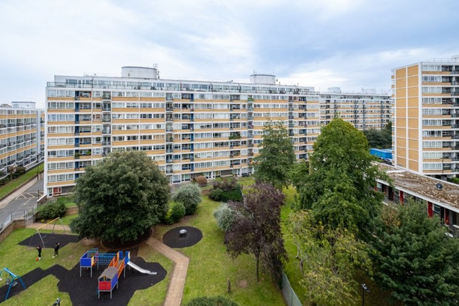 Thumbnail Flat to rent in Chaucer House, Churchill Gardens, London