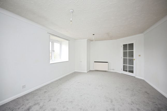 40, Swan Court, Stratford-upon-Avon photo 4