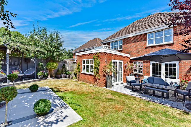 Thumbnail Detached house for sale in Cagney Close, Wainscott, Kent.