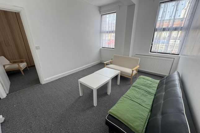 41a, King Street, Southall photo 2