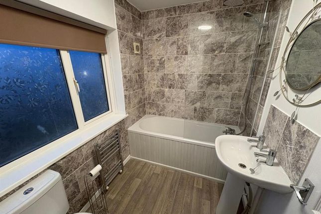 52, Rothbury Avenue, Stockton-On-Tees photo 2