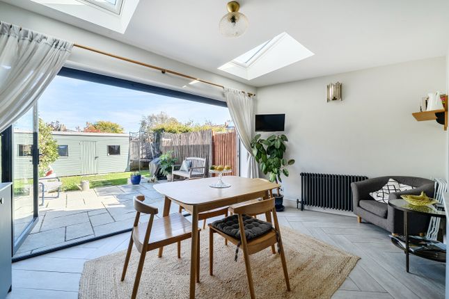 12, Naunton Way, Gloucestershire photo 3