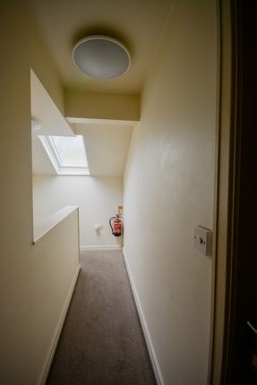 66 Davenport Avenue, Manchester photo 2