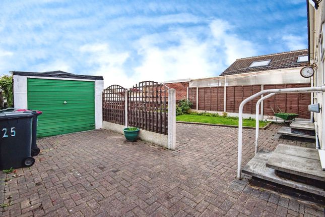 25, Coltishall Avenue, Rotherham photo 2