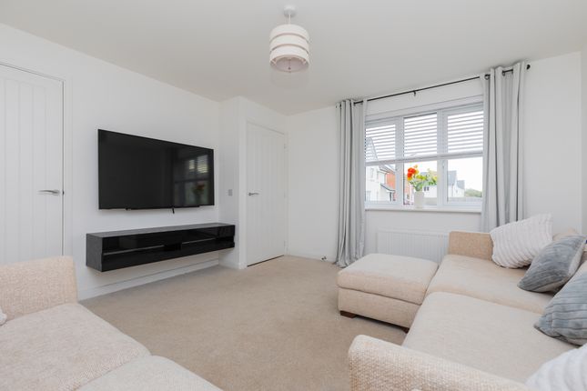 22 Carsphairn Avenue, Paisley photo 2