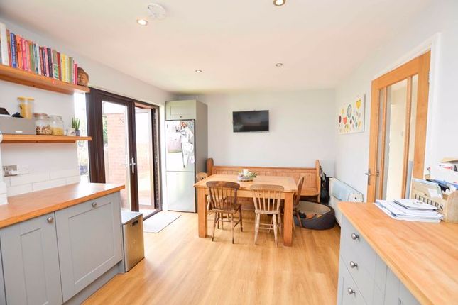 7, Bonair Close, Brixham photo 3