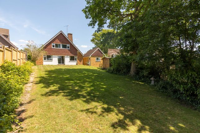 148 Buckswood Drive, Crawley photo 2