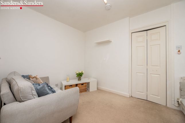 5 Saxonfields, Alcester photo 4