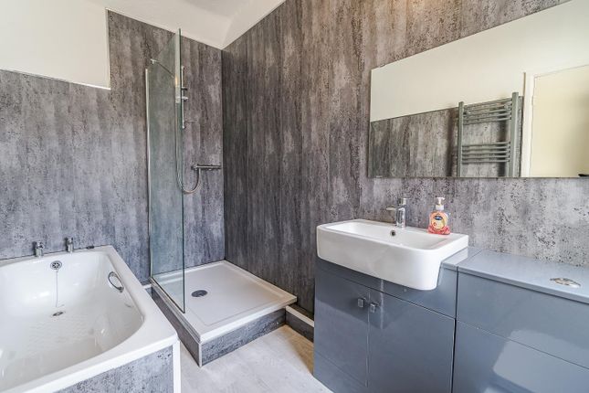 24, Hunter Street, Barry photo 5