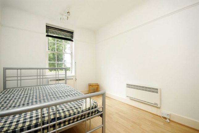 Flat to rent in Perryn House, Acton, London