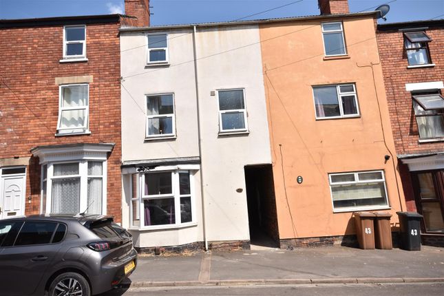Town house for sale in Cromwell Street, Lincoln