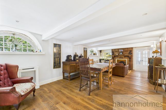 Cam05283G0-Pr0050-Still019