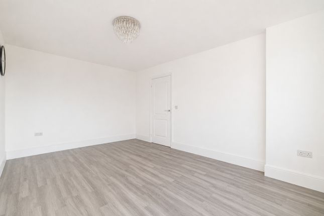 13, Hoplands Road, Canterbury photo 5