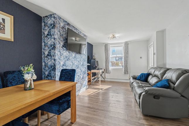 220, High Road, Whitehaven photo 4