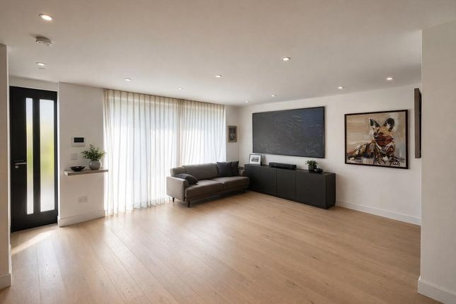 park house apartments, slough photo 2