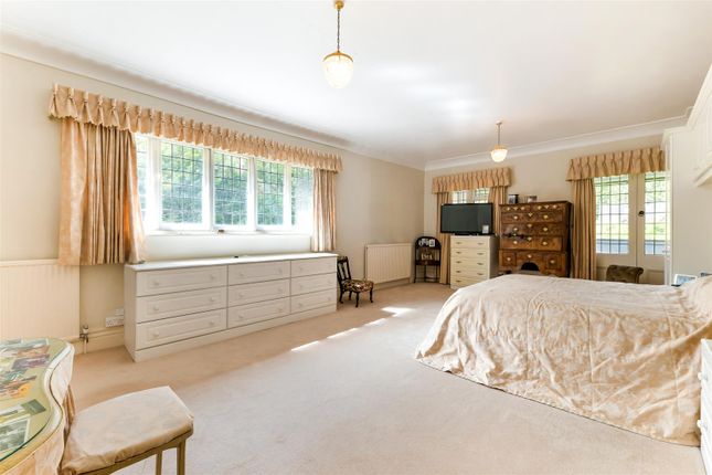 Detached house for sale in Heath Drive, Walton On The Hill, Tadworth