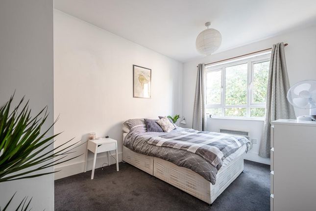 Holly Street, Hackney photo 5